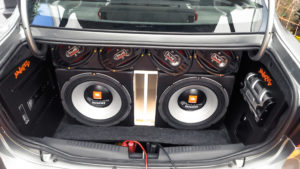 som-automotivo-jbl-tornado