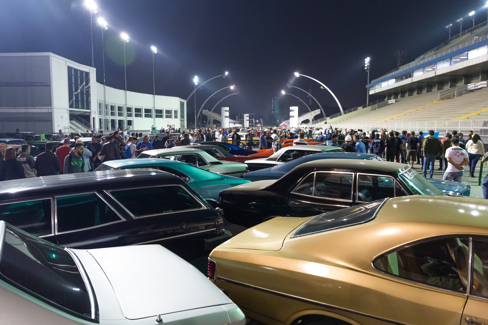 Festa de 50 anos do Opala. Via: Auto esporte